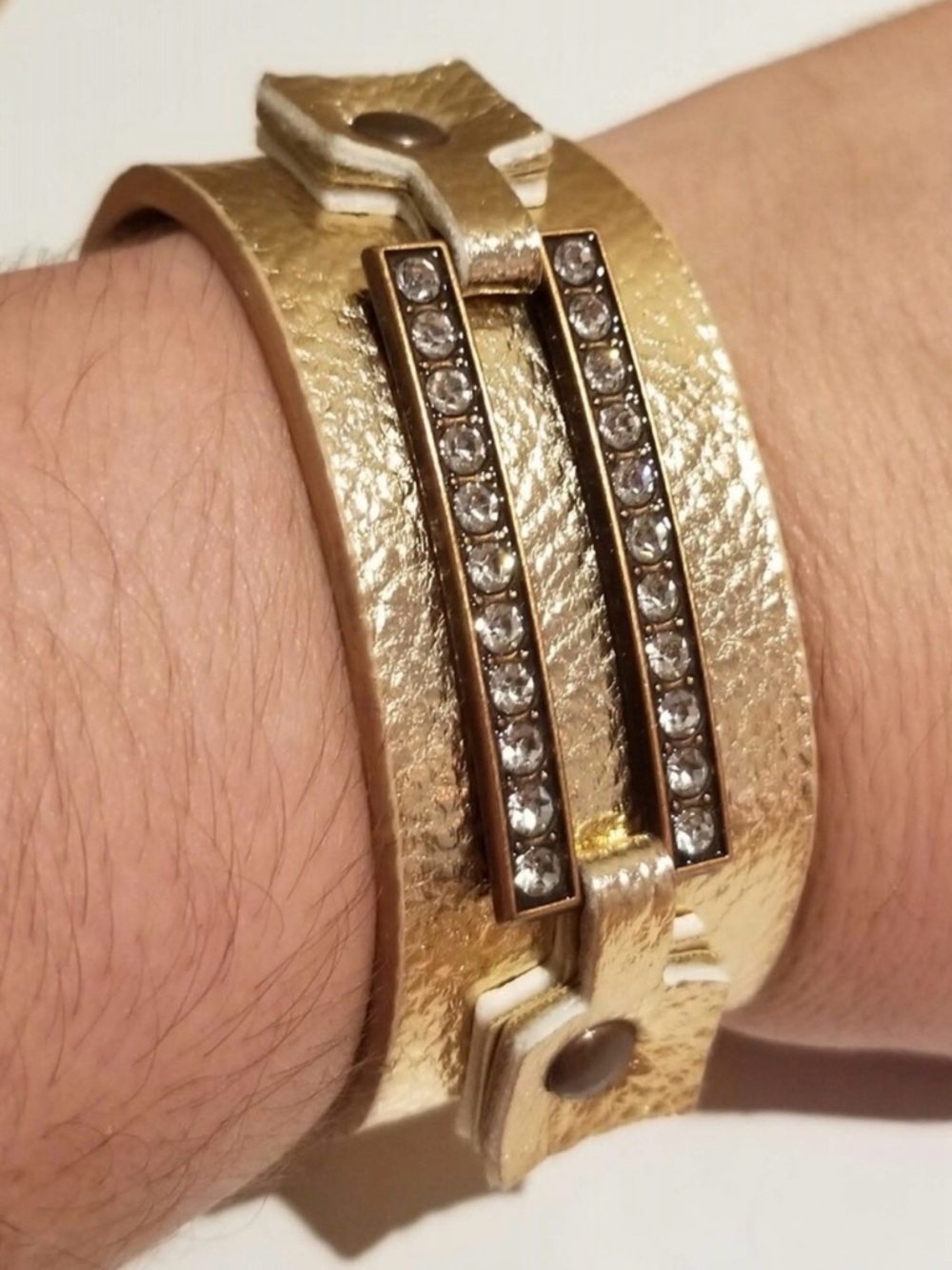 EUC  Crystal Accent Leather Cuff Bracelet copper/Gold tone color adjustable 6-7